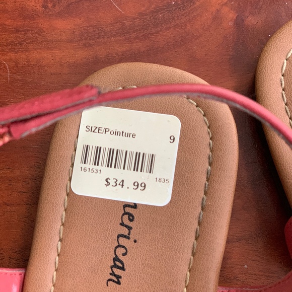 American Eagle Flat summer strappy sandals, size 9 - Picture 2 of 2
